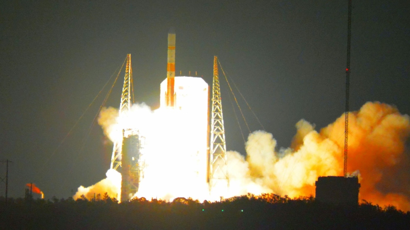 Delta IV Liftoff