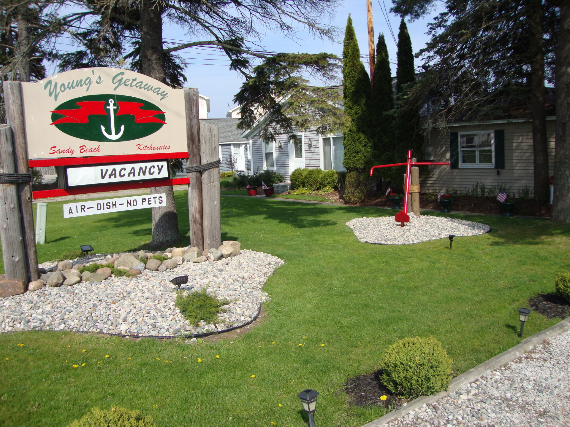 Tawas Motels and Hotels: Young Getaway Resort