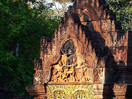 Banteay-Srei-Temple-06-453x340.jpg