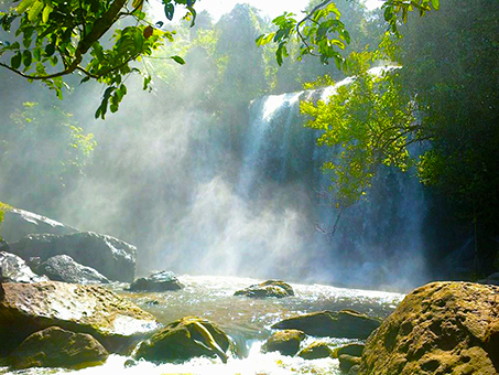 Phnom-Kulen-Waterfall-07-453x340.jpg