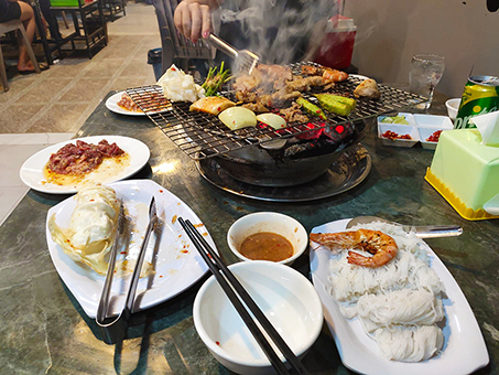 BBQ-Eat-Like-Locals-01-453x340.jpg