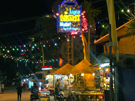 Angkor-Night-Market-01-453x340.jpg