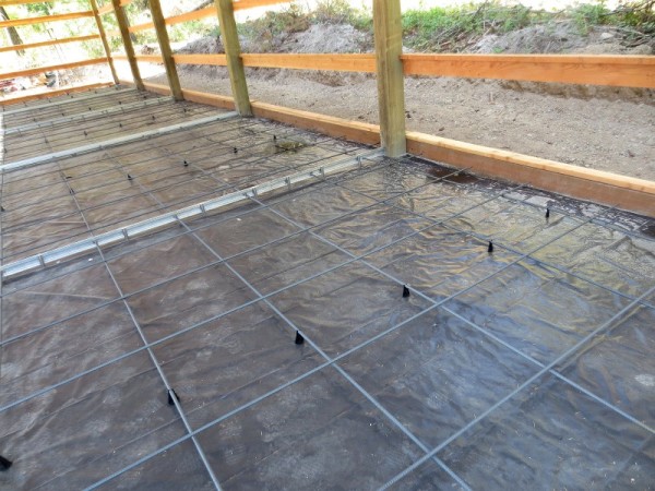 Some concrete guys use metal mesh but I prefer a rebar grid