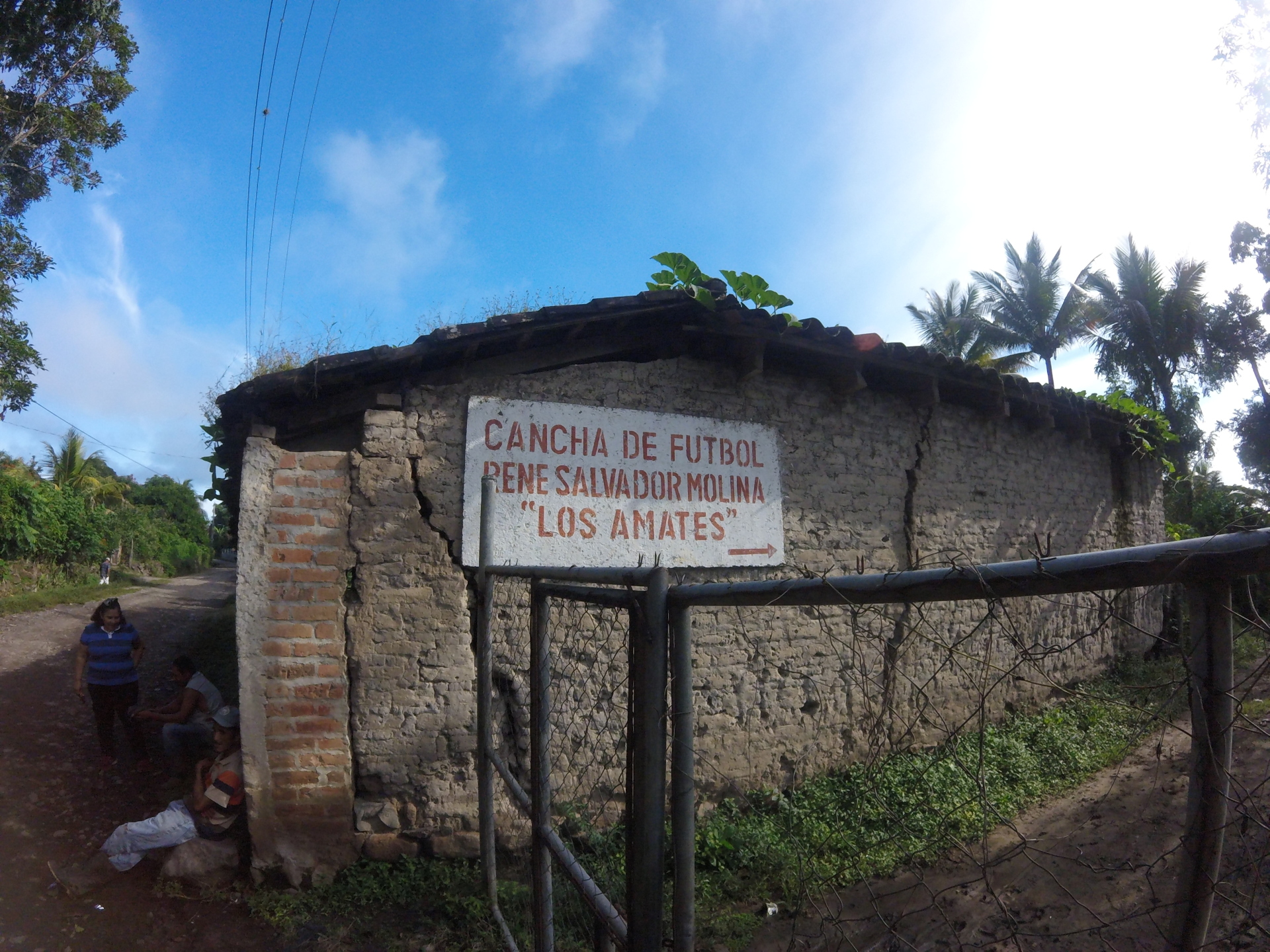Intro: The Road To Los Amates