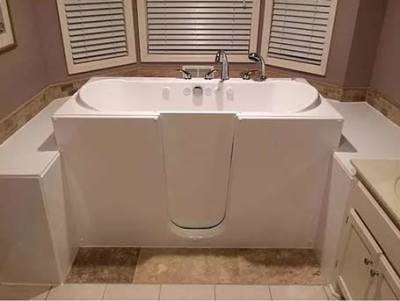 Best Walk In Tubs 2021 TheraTub | Unique And Secured Walk In Bathtubs For Seniors