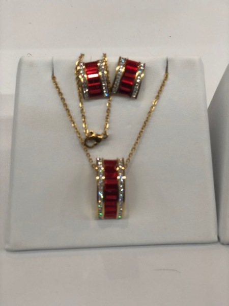 Red stone Necklace Set 