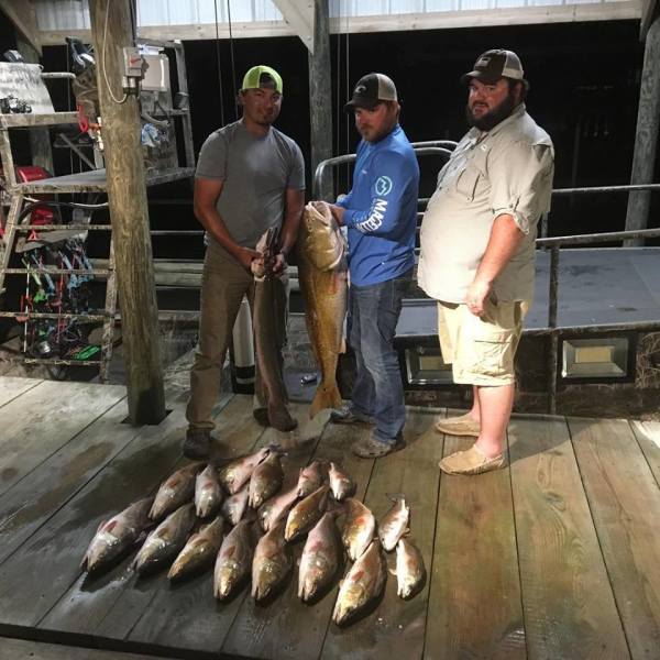 Louisiana Bowfishing For Redfish 