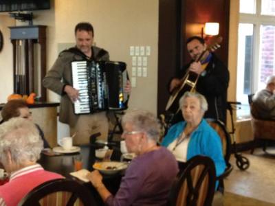 Strolling Musicians