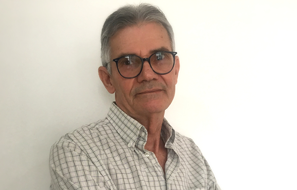 JOS&Eacute; CARLOS MENDES