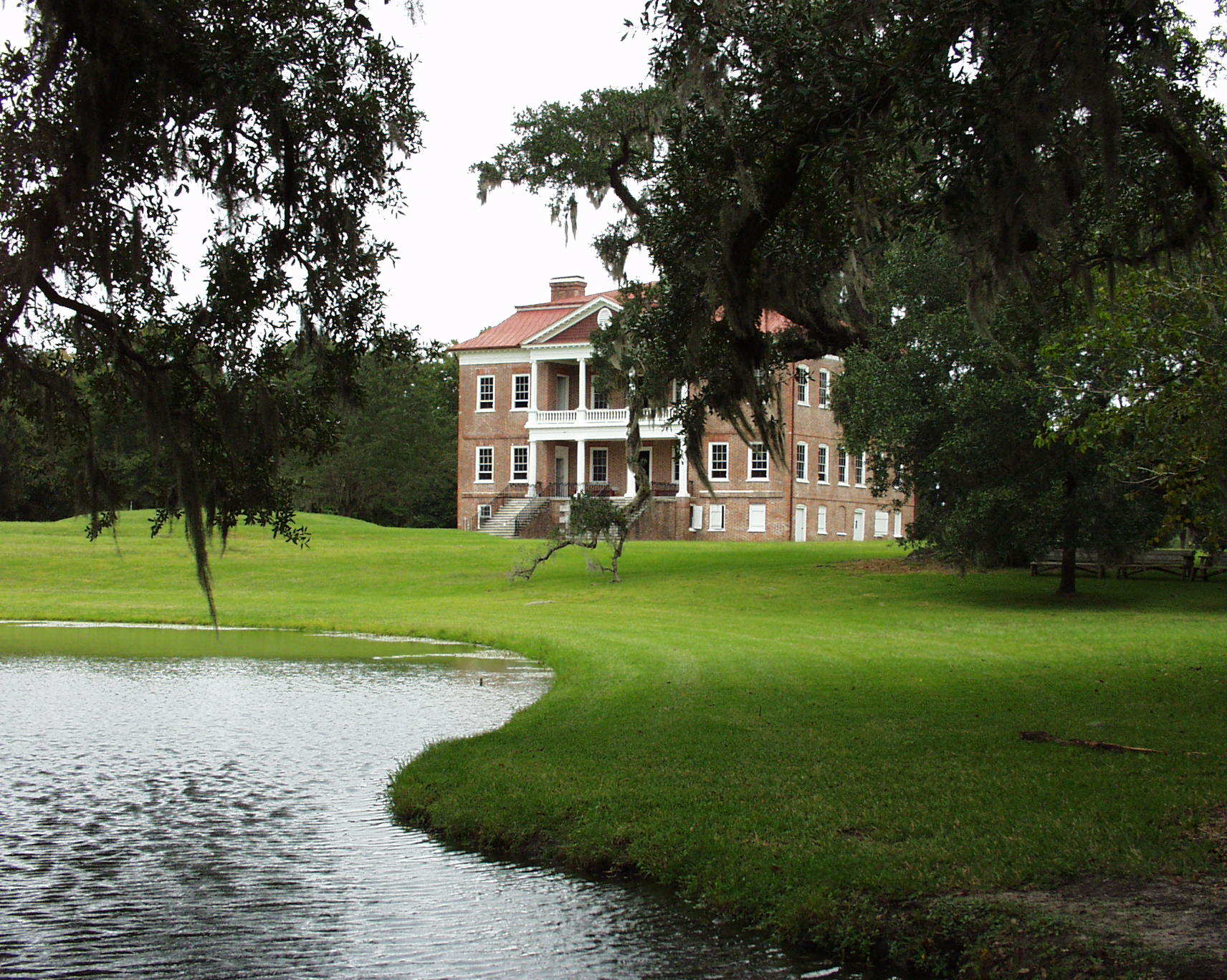 Drayton Hall