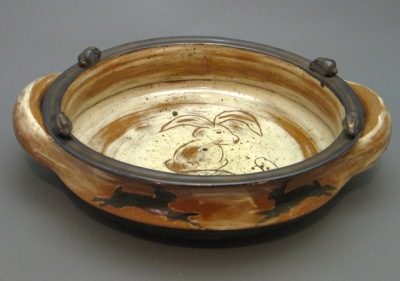 "tortoise and hare" basin 18"d