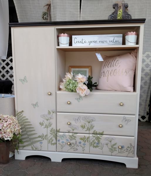 Butterfly Dresser