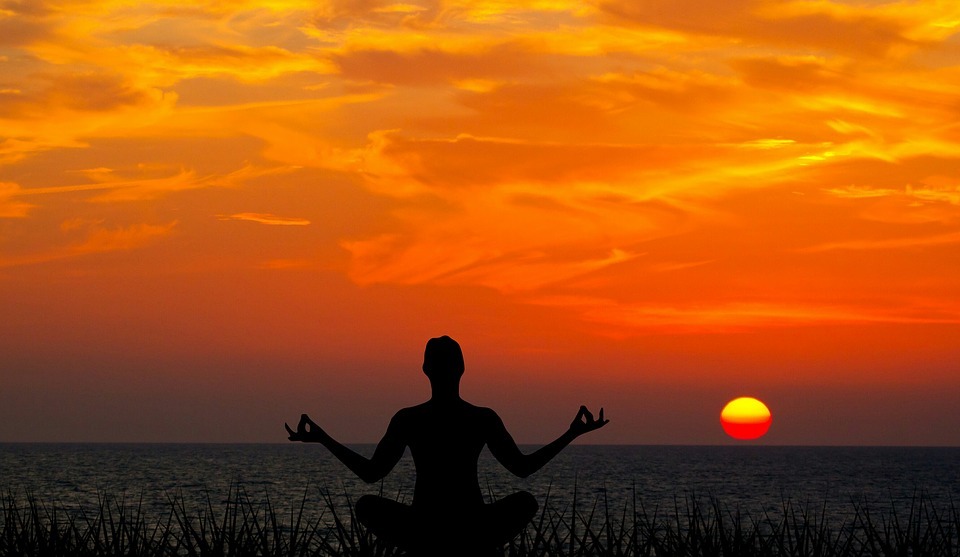 meditating-3478898_960_720