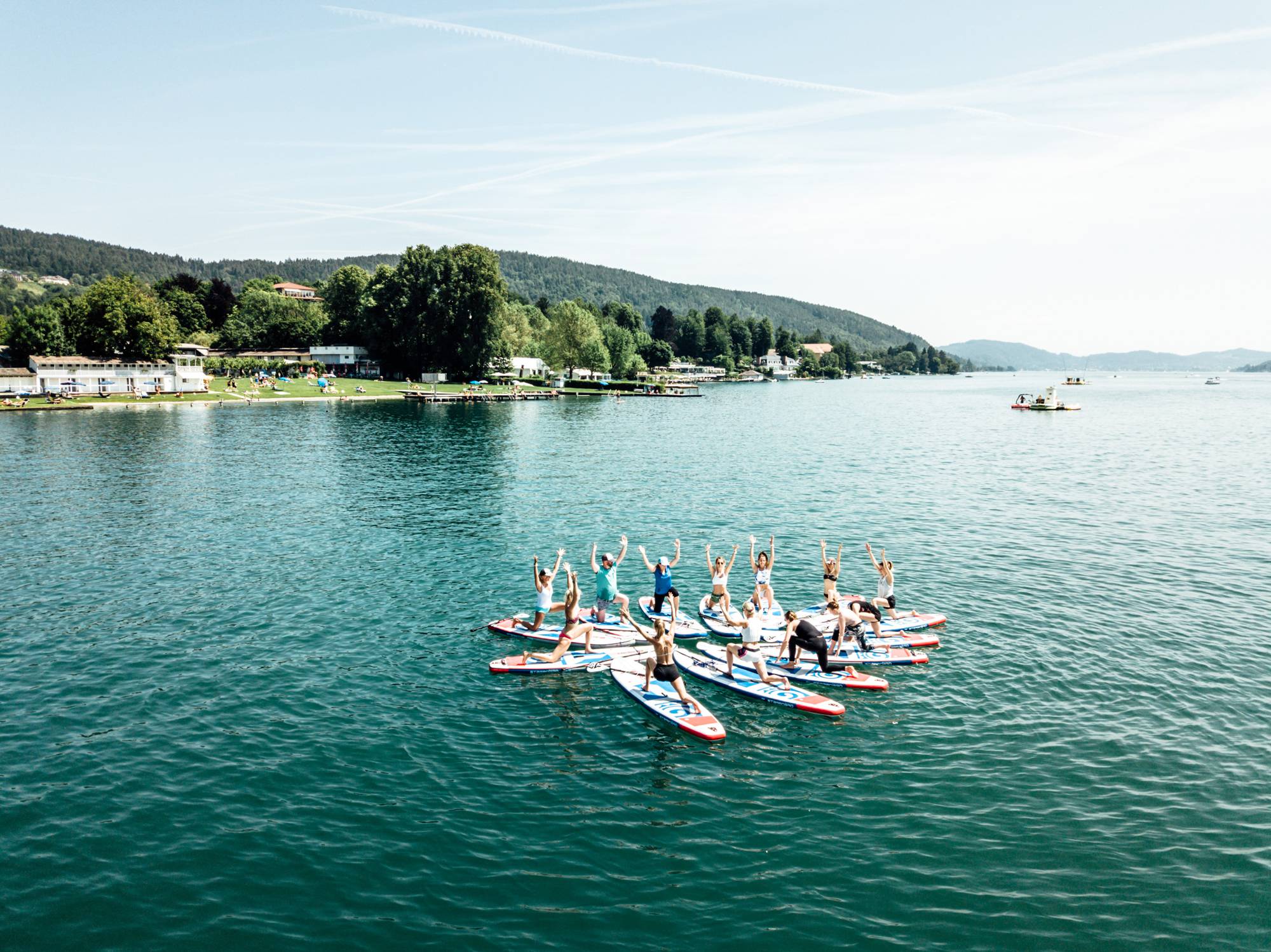 SUP-Yoga(c)Wörthersee Tourismus-Gollner.jpg