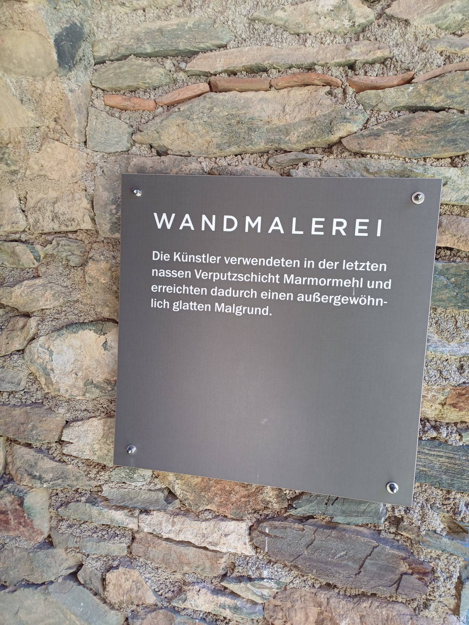 Foto Tafel Wandmalerei.jpg