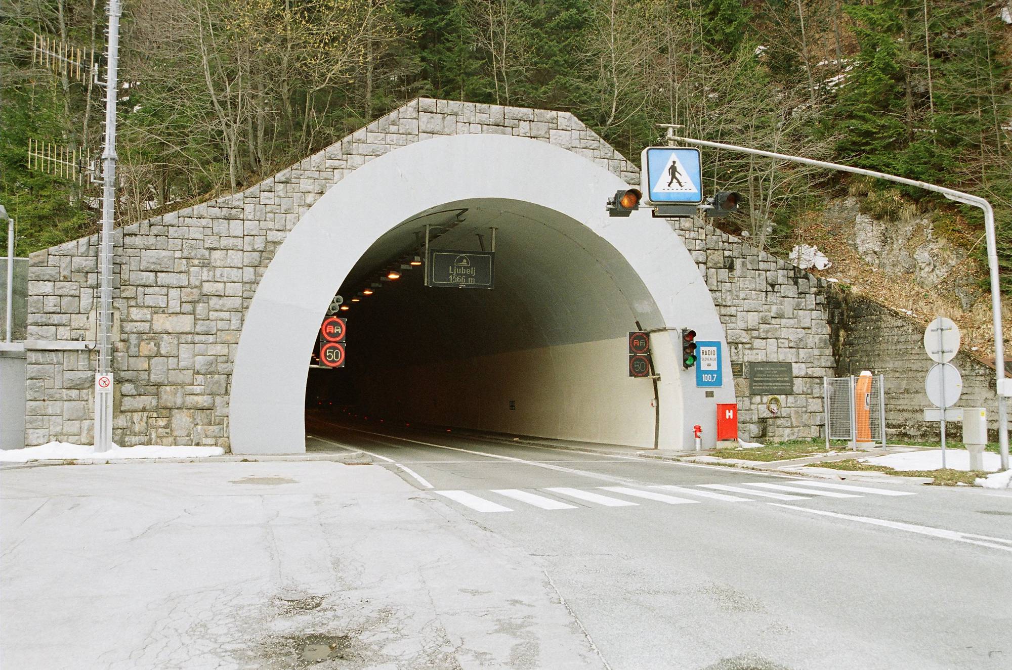 Tunnel Südansicht