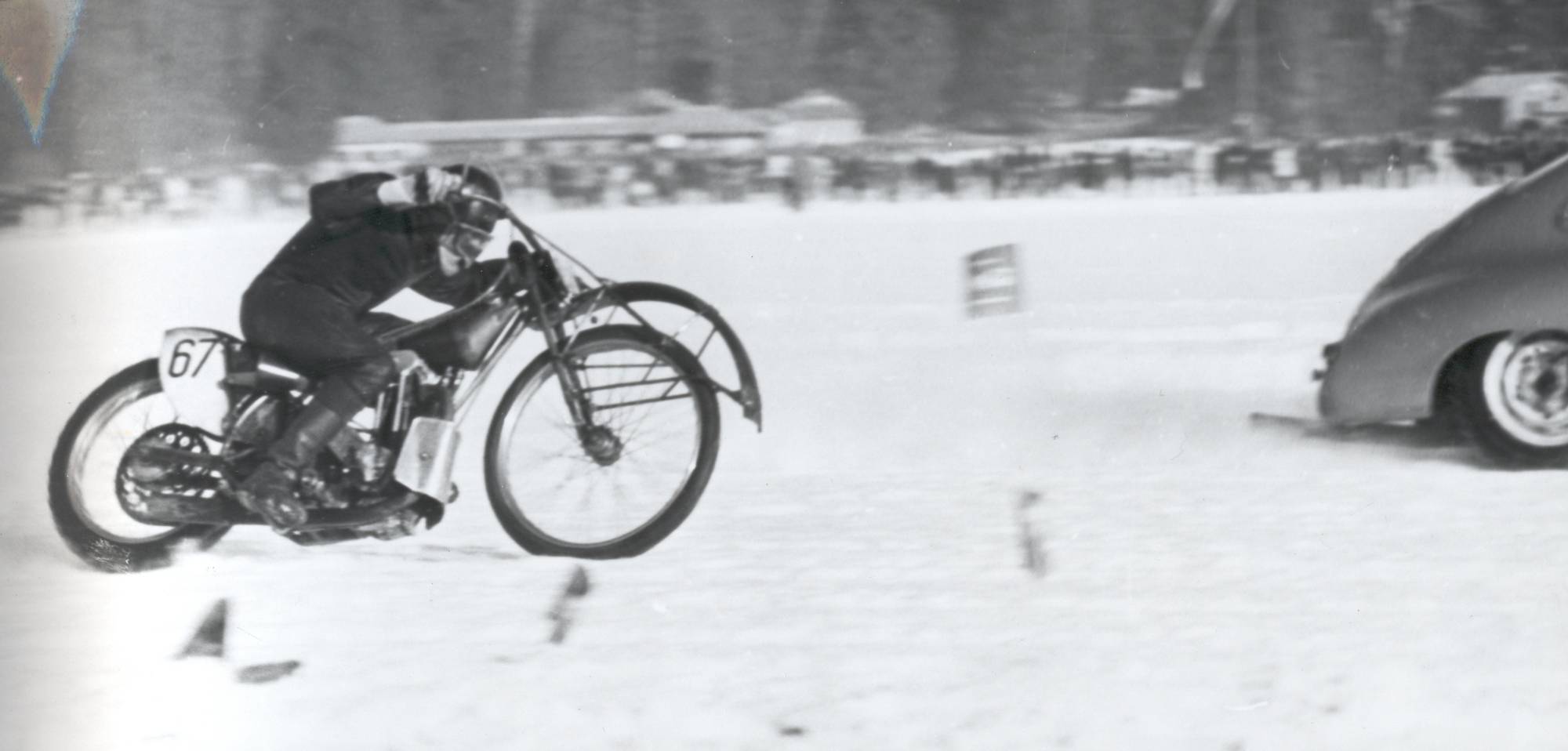 Historic picture of the Ice Race Ice Race on Lake Zell