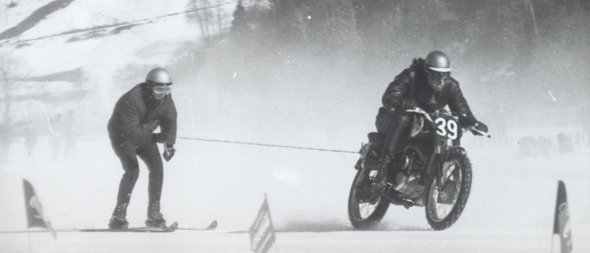 Skijoring with motordycles