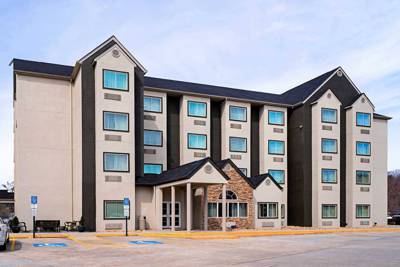 Quality Inn and Suites - Robbinsville.jpg