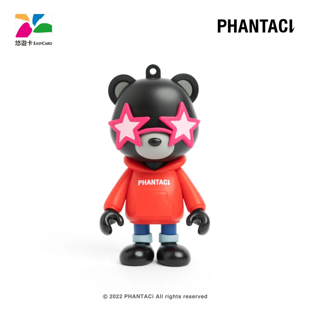 ▲Phanta Bear 立體造型悠遊卡造型靈感取自周杰倫經典專輯封面紅色帽Ｔ（圖／Be come true官方提供）