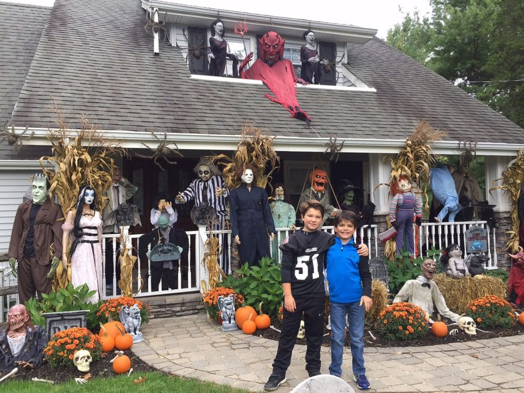 halloween-house-1