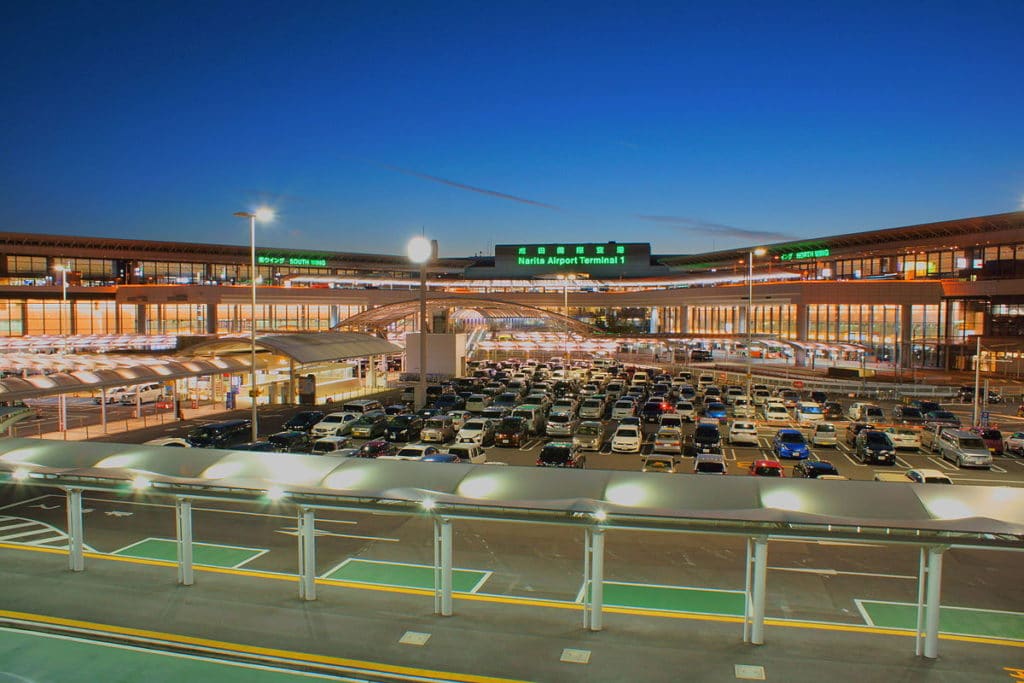 The_night_view_of_Tokyo_Narita_Airport_Terminal_1