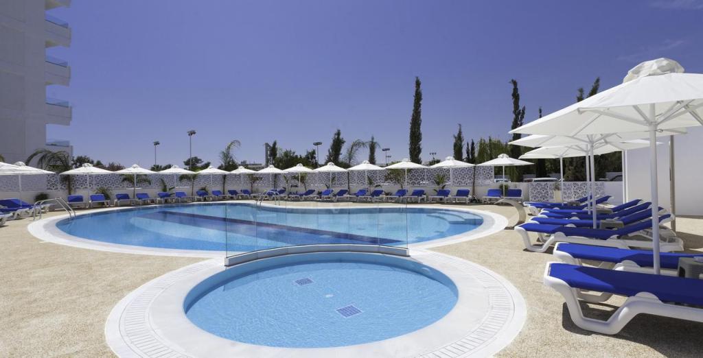 Cyprus-best-hotels-for-young