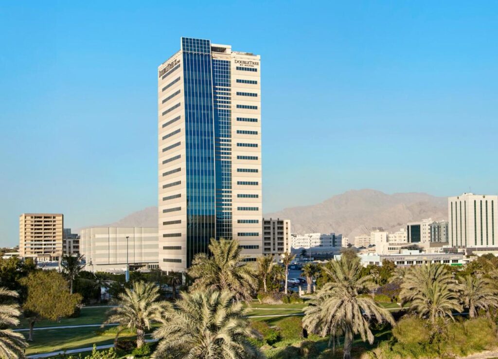 Стоковый тур в отель Double Tree By Hilton Ras Al Khaimah 4* (ОАЭ, Рас-эль-Хайма)