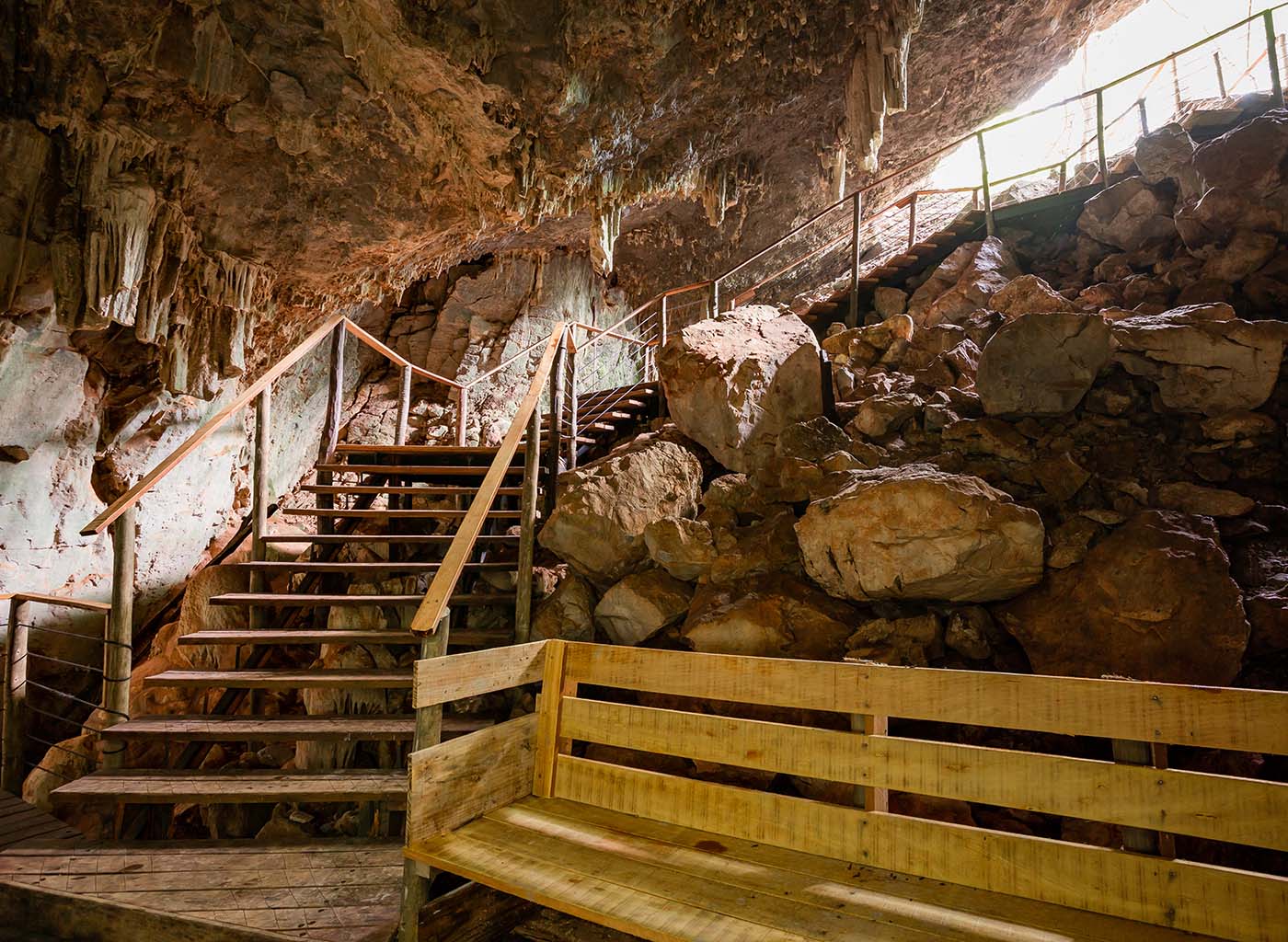 Gruta do Mimoso Bonito MS passeio de Flutuação