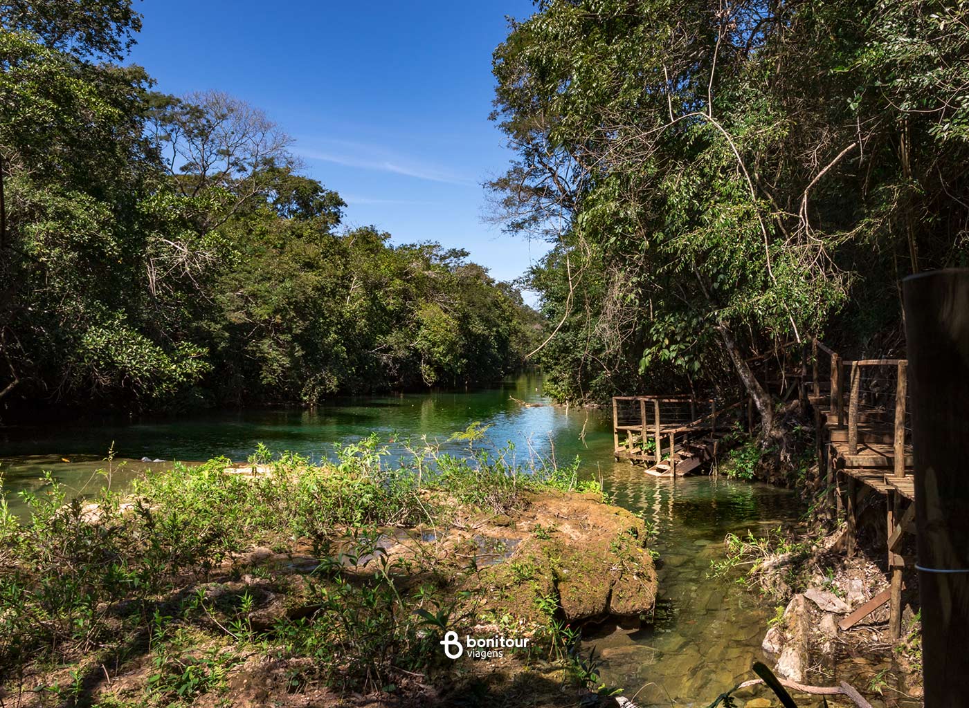 Águas cristalinas do Rio Mimoso em Bonito/MS.