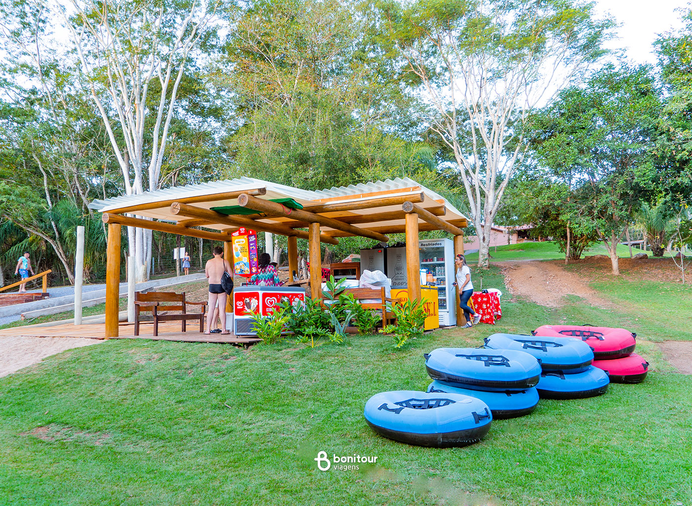 Estrutura de lazer do Balneário Estrela do Formoso