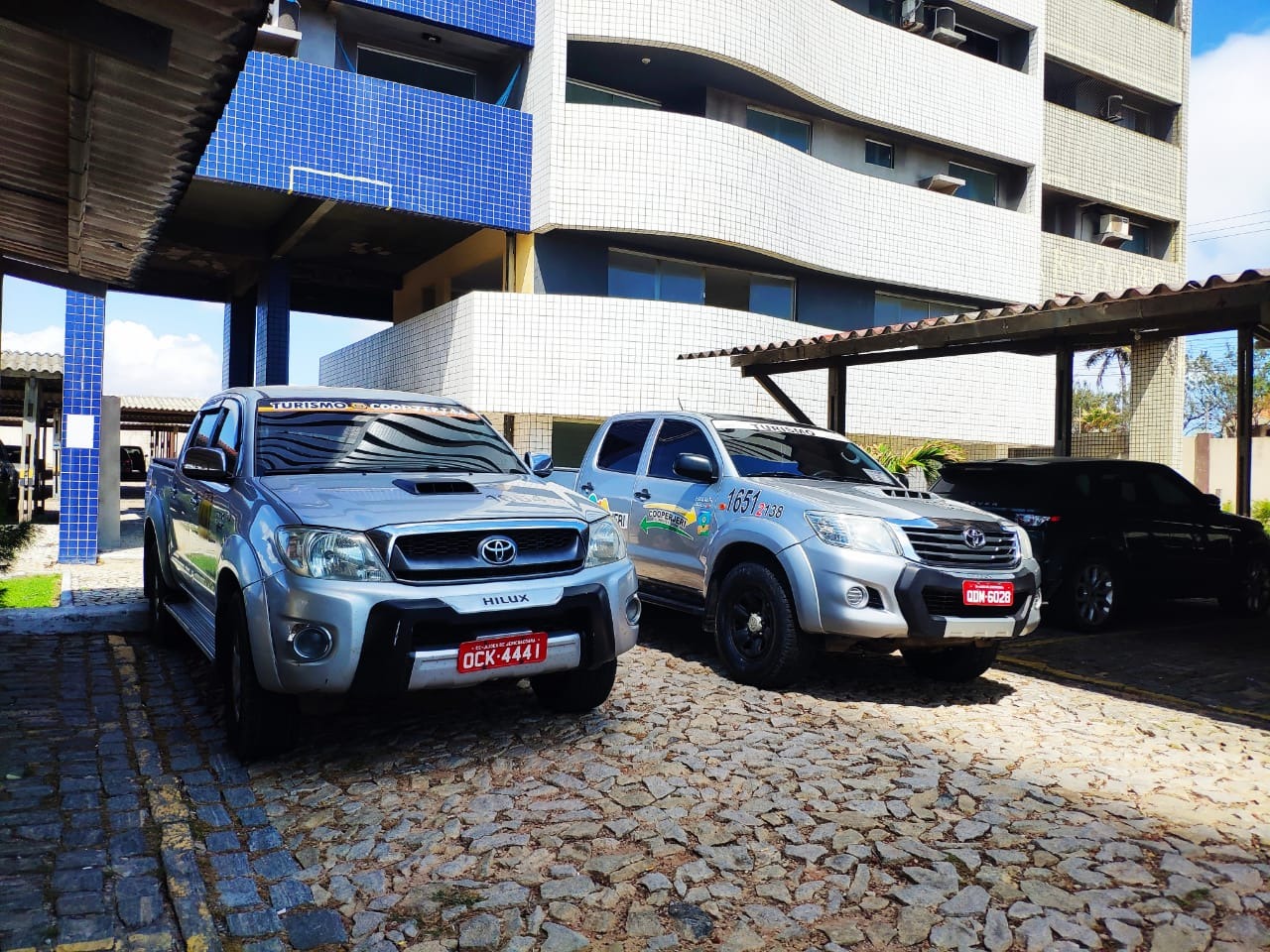 Frota de veículos 4x4 da Jericar Viagens para transfers no Nordeste