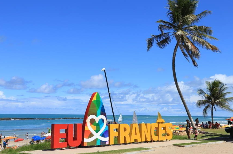 Passeio exclusivo de até 4 pessoas na Barra de São Miguel com Jericar Viagens