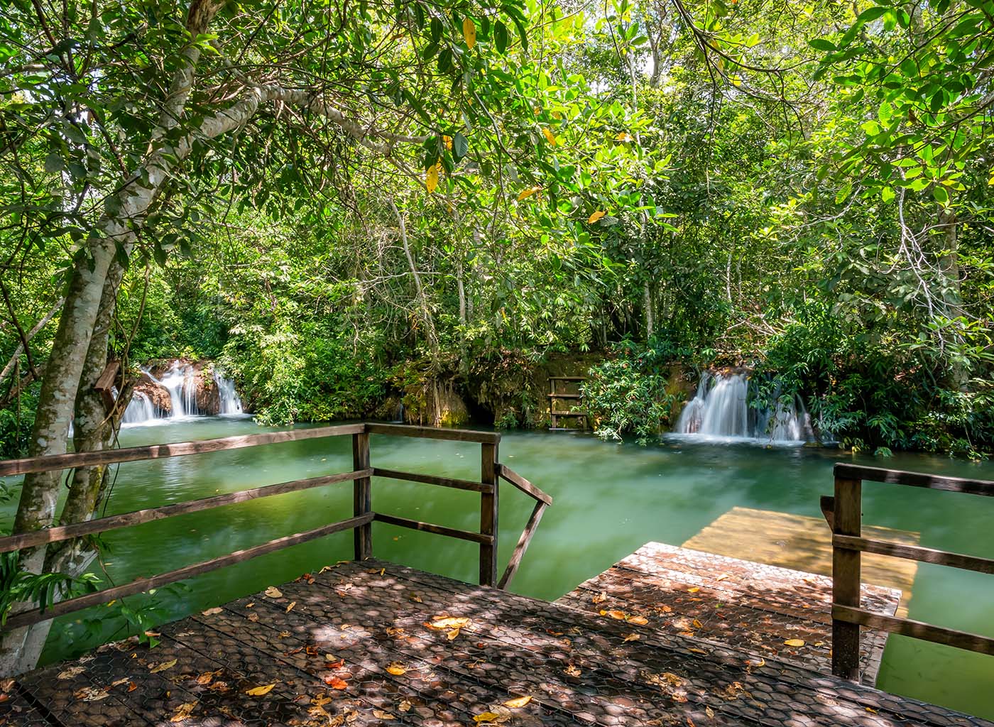 deck para banho nas cachoeiras da Fazenda Ceita Corê