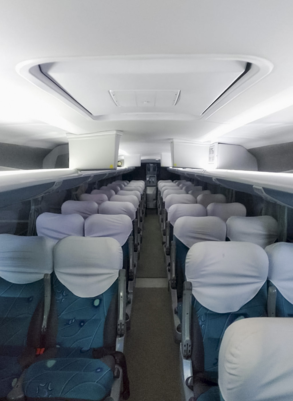 interior do ônibus transfer jericoacoara - fortaleza