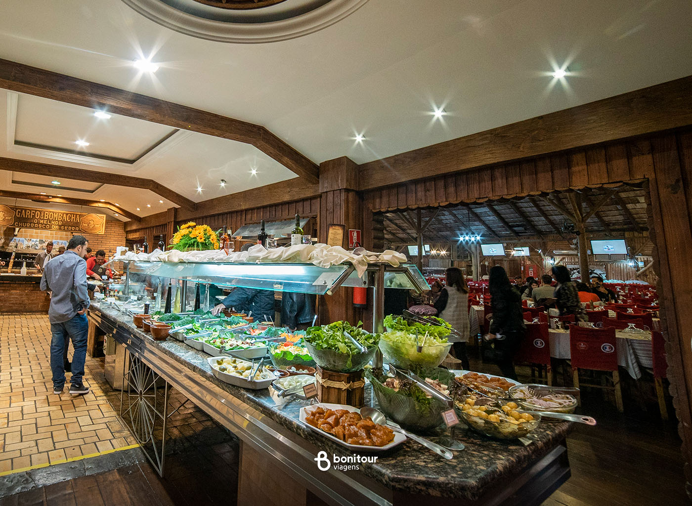 Buffet servido do Garfo e Bombacha