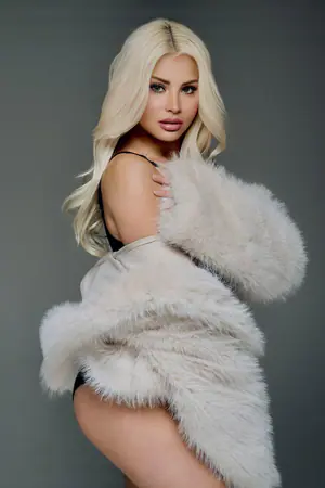 Escort Valentina in Marina Botafoch, Ibiza