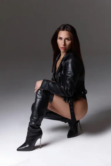 Escort Sasha's Gallery Photo 4