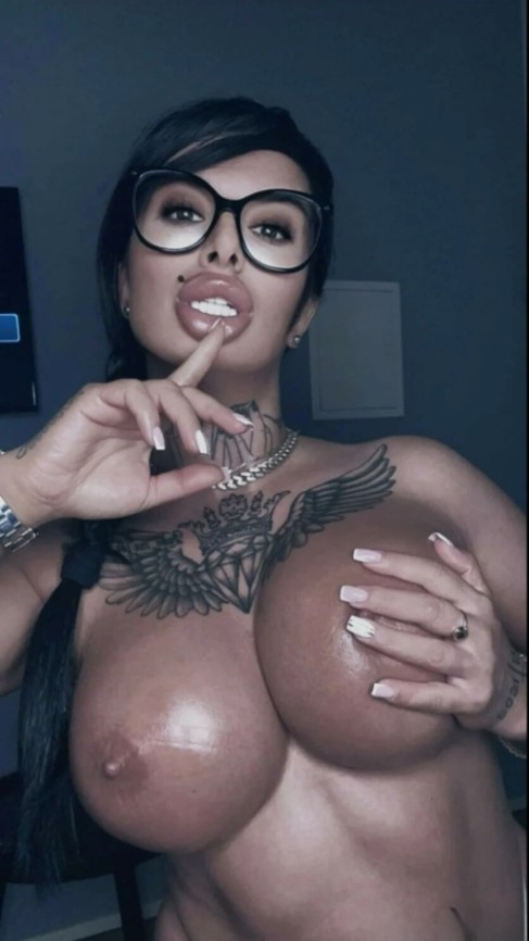 Iza blowjob, brustbesamung, busenerotik 4061 linz Image 5