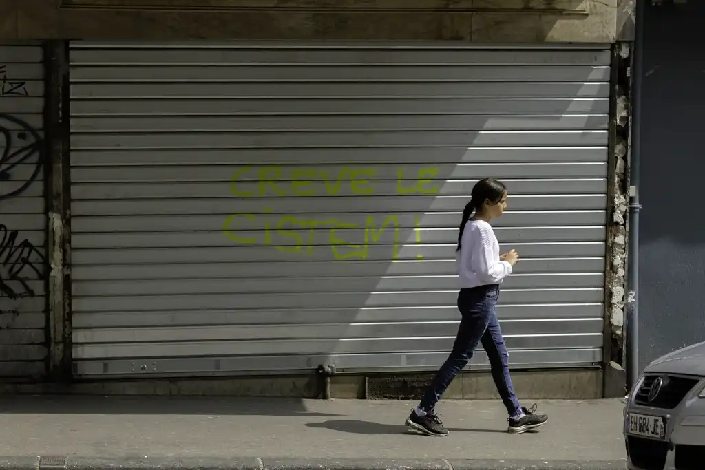 Lucy VIGOUREUX, Crève le cistème, Photography