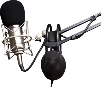 Condenser Microphone with Pop Filter – Studio Sound for Broadcasting