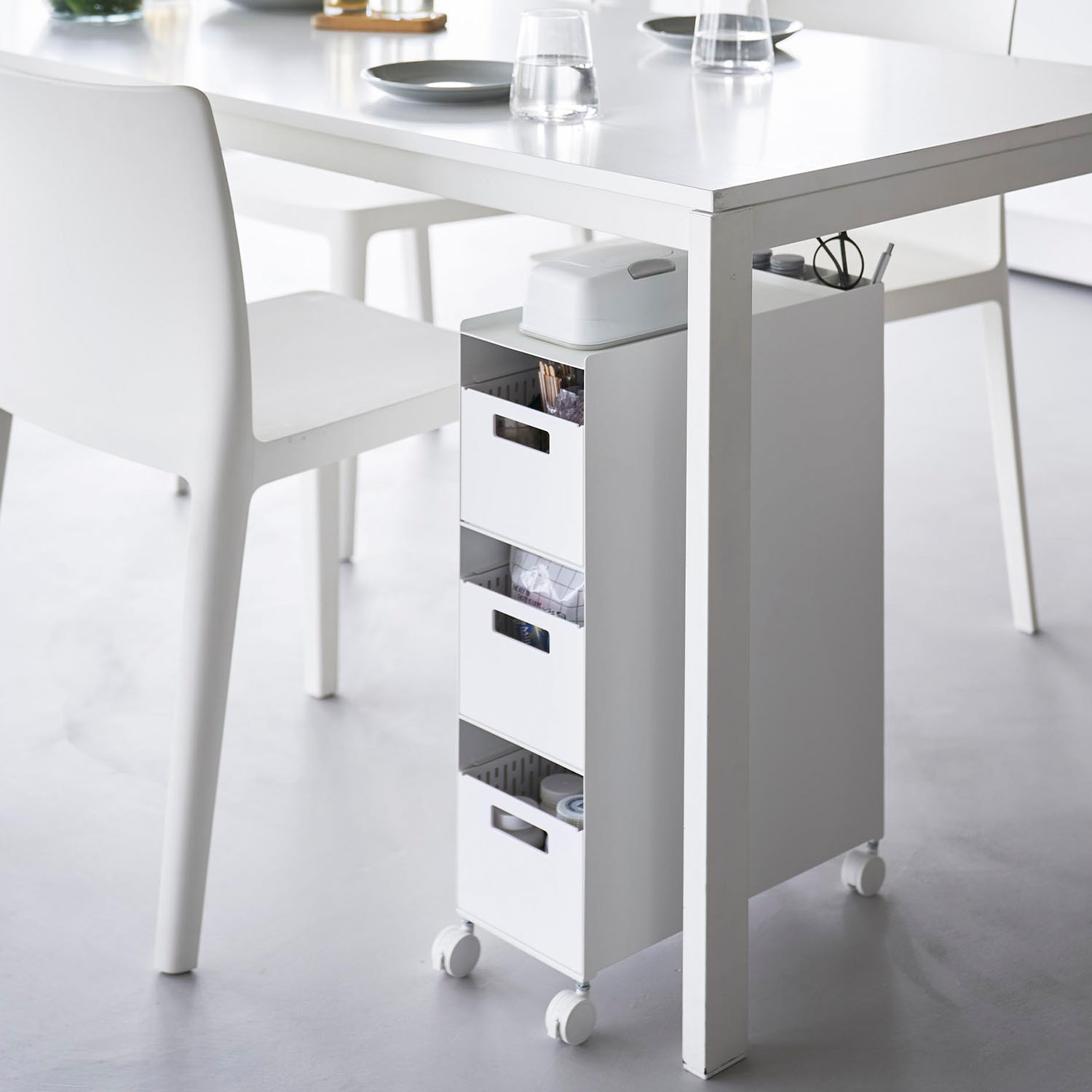 収納バスケットワゴン タワー 3段