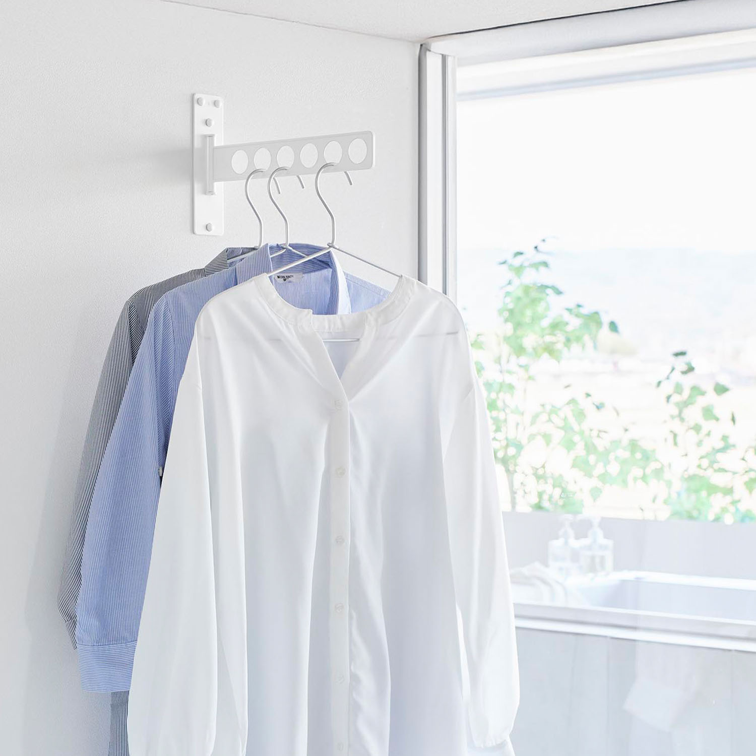 ウォール衣類ハンガー タワー 石こうボード壁対応