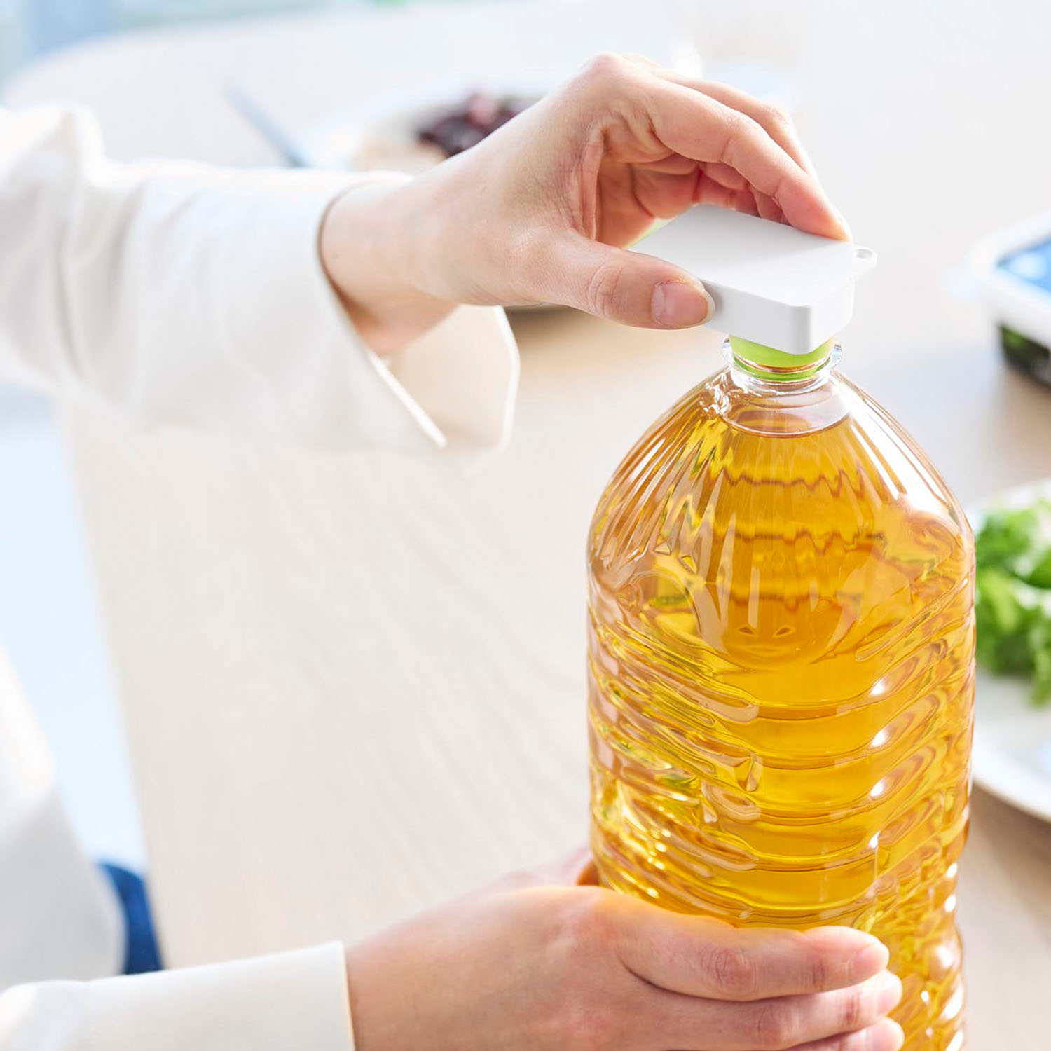 持ち運べるキャップ・プルタブオープナー タワー