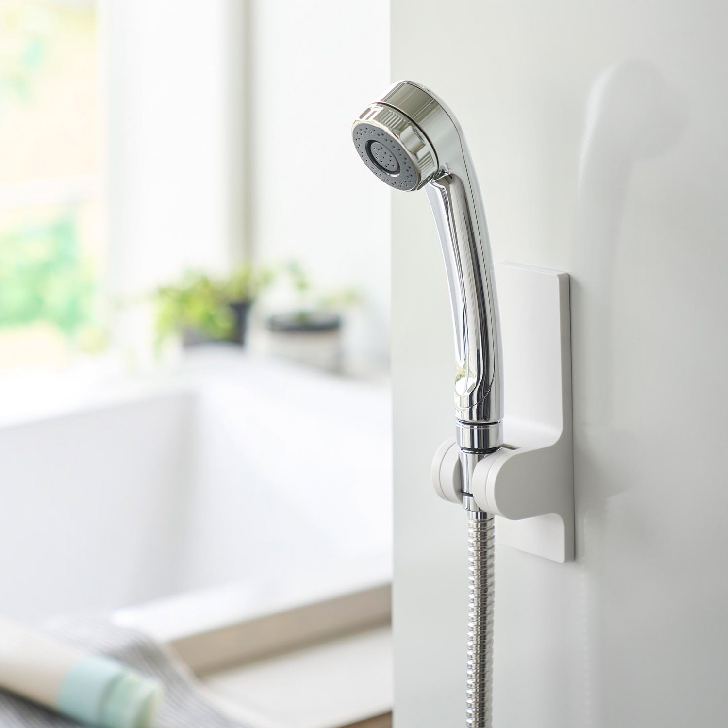 角度が調節できるマグネットシャワーホルダー タワー