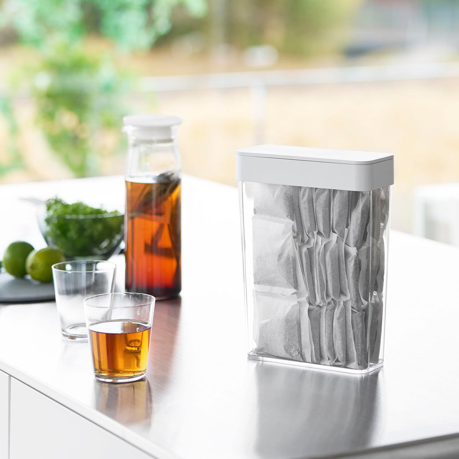 パッキン付きスリム収納ケース タワー 2.3L