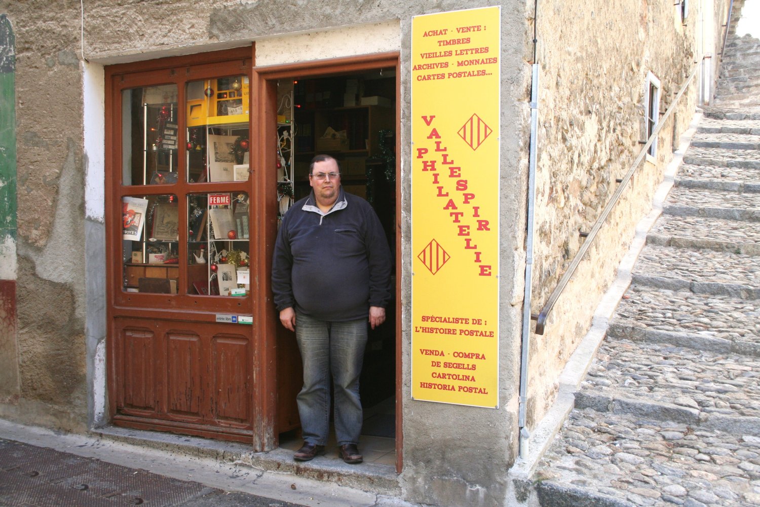 Vallespir Philatélie librairie et papeterie (détail)