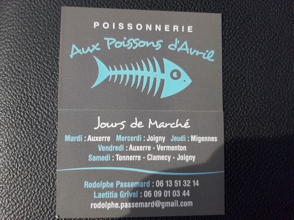 Aux Poissons d'Avril poissonnerie (détail)