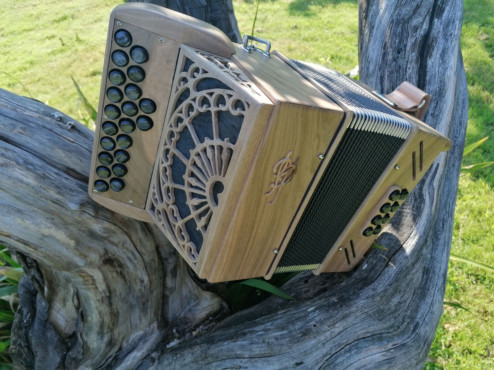 Anches et Soufflet réparation, entretien d'instrument et d'accessoire de musique