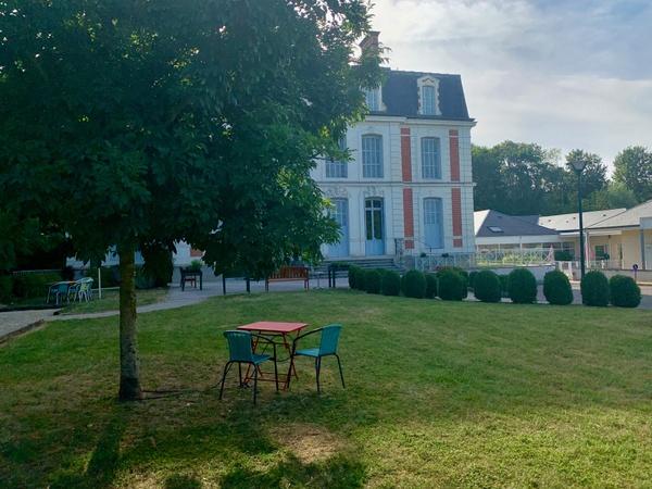 Résidence du Château de la Manderie maison de retraite établissement privé